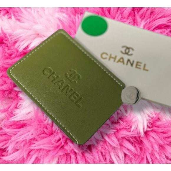 New With Box Olive Green Elegant Embossed Chanel Card Holder/Mirror - Picture 1 of 3